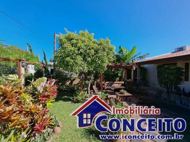 #C242 - Casa para Venda em Imbé - RS - 2