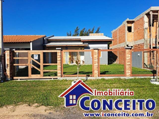 #C198 - Casa para Venda em Imbé - RS - 2