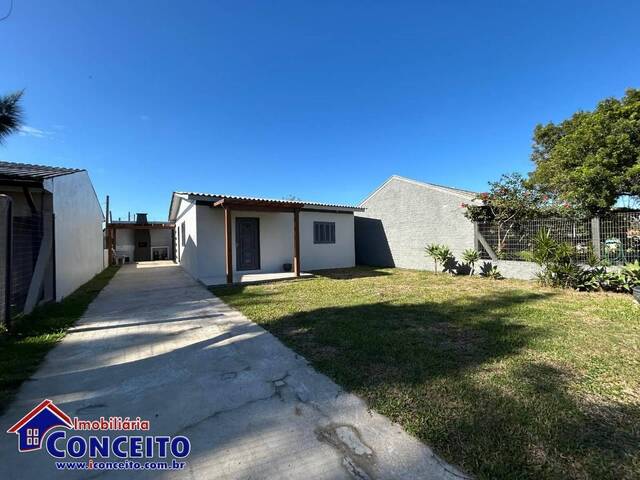#C344 - Casa para Venda em Imbé - RS - 2