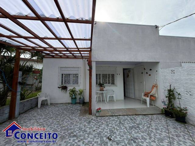 #C137 - Casa para Venda em Tramandaí - RS - 2